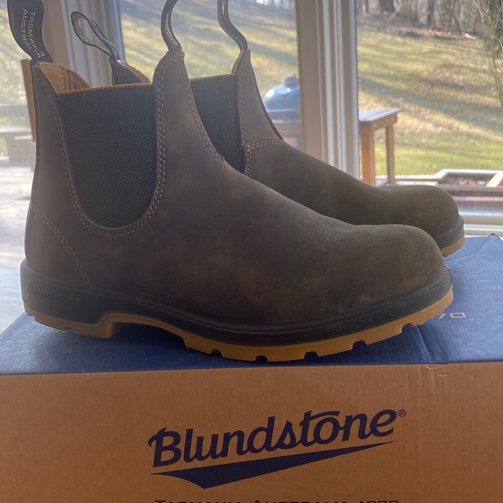 Women’s 8.5 Blundstone 1944 rustic brown boots - Almost new